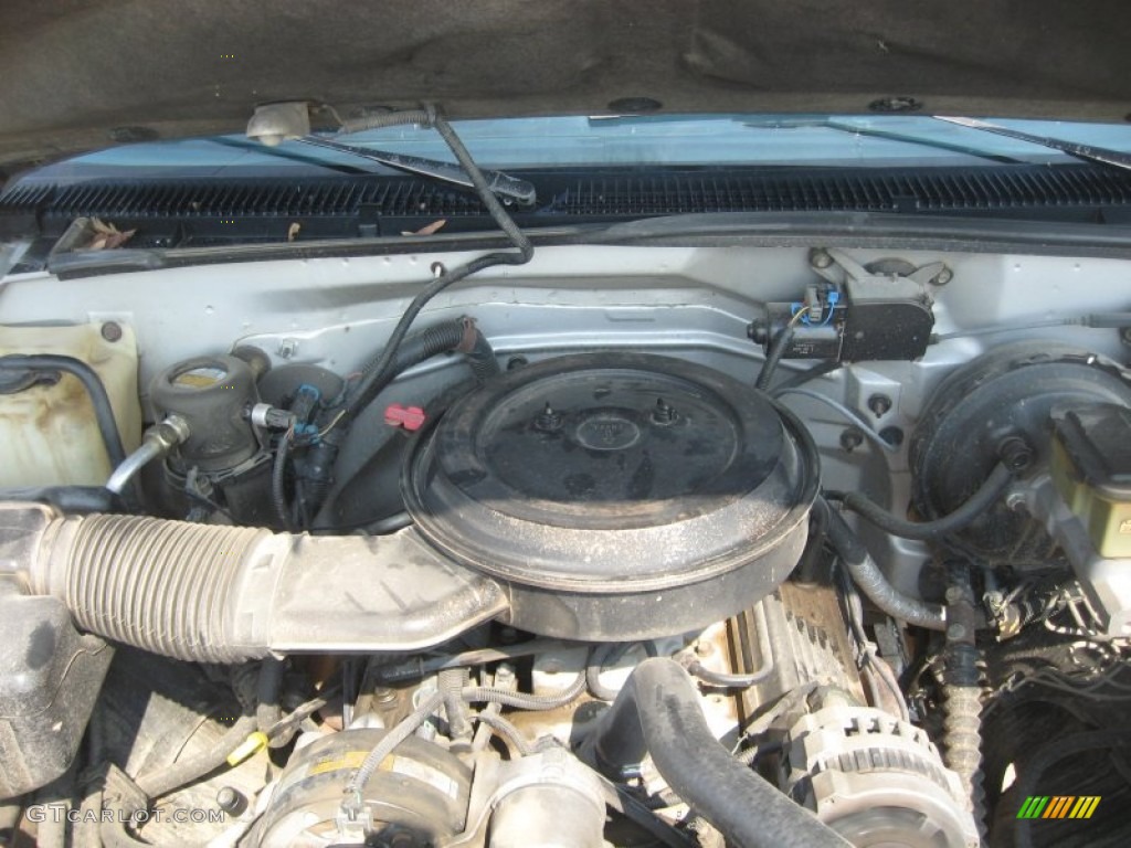 1995 GMC Yukon 4x4 5.7 Liter OHV 16-Valve V8 Engine Photo #50285739