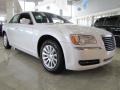 2011 Bright White Chrysler 300   photo #4