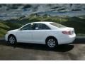 Super White - Camry  Photo No. 3