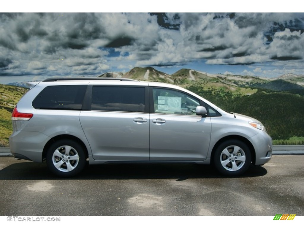 2011 Sienna LE - Silver Sky Metallic / Light Gray photo #2