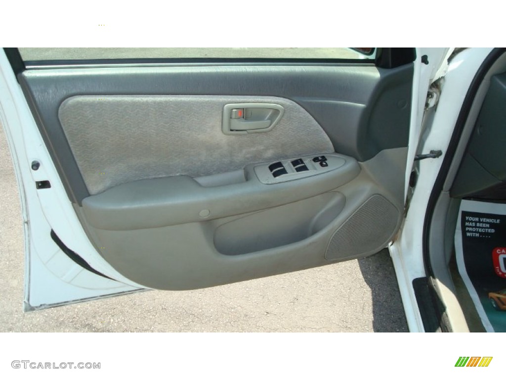 1998 Camry LE - Super White / Sage photo #9