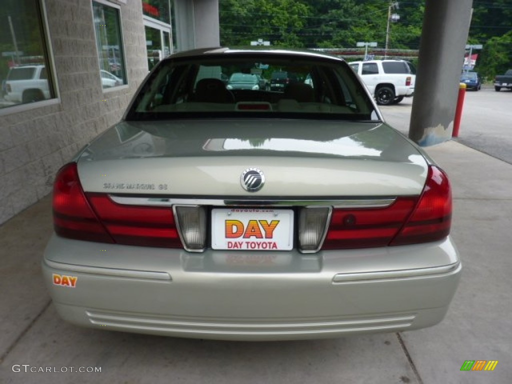 2004 Grand Marquis GS - Arizona Beige Metallic / Medium Parchment photo #3