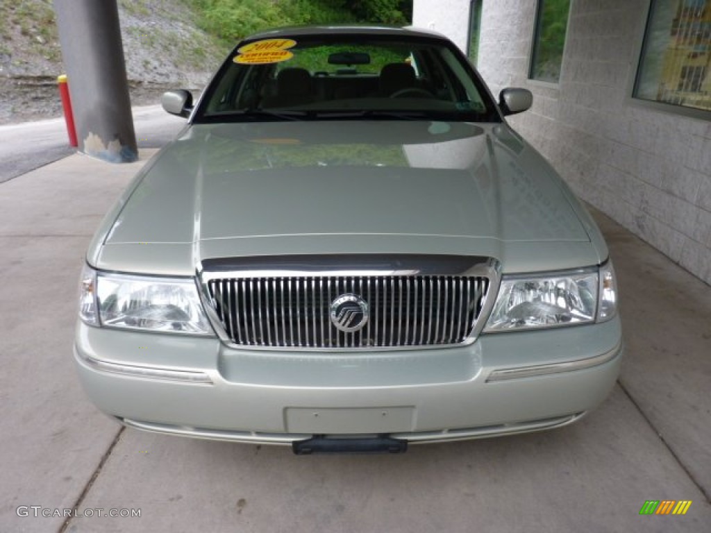 2004 Grand Marquis GS - Arizona Beige Metallic / Medium Parchment photo #6