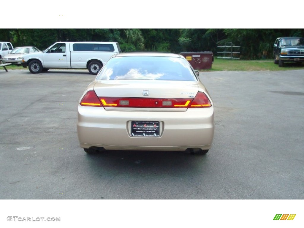 2002 Accord EX V6 Coupe - Naples Gold Metallic / Ivory photo #4