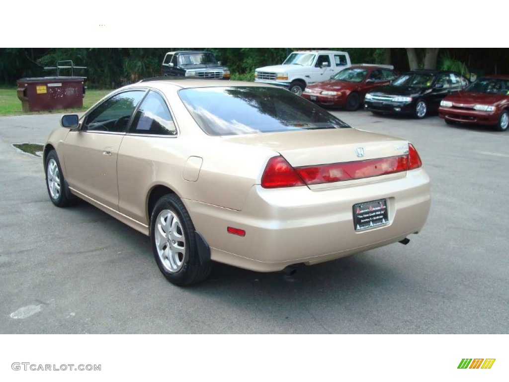 2002 Accord EX V6 Coupe - Naples Gold Metallic / Ivory photo #5