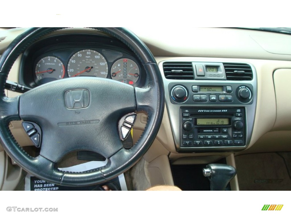 2002 Accord EX V6 Coupe - Naples Gold Metallic / Ivory photo #12