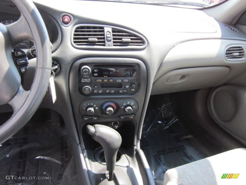 2003 Oldsmobile Alero GL Sedan Controls Photo #50290452