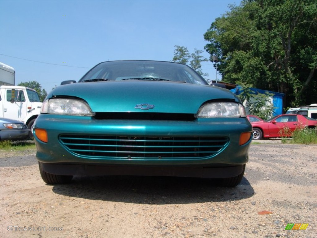 1999 Cavalier LS Sedan - Medium Green Metallic / Neutral photo #2