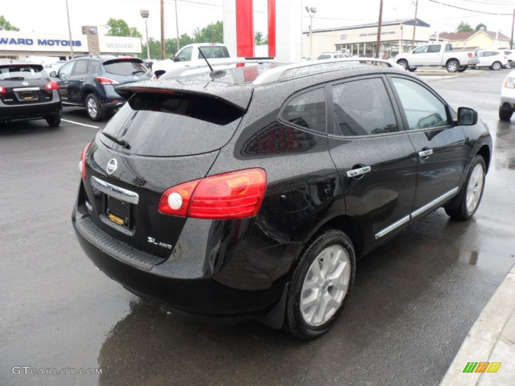 2011 Rogue SL AWD - Wicked Black / Black photo #9