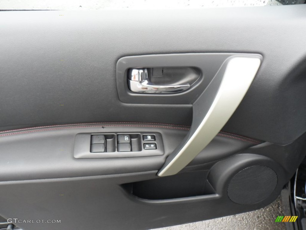 2011 Rogue SL AWD - Wicked Black / Black photo #14