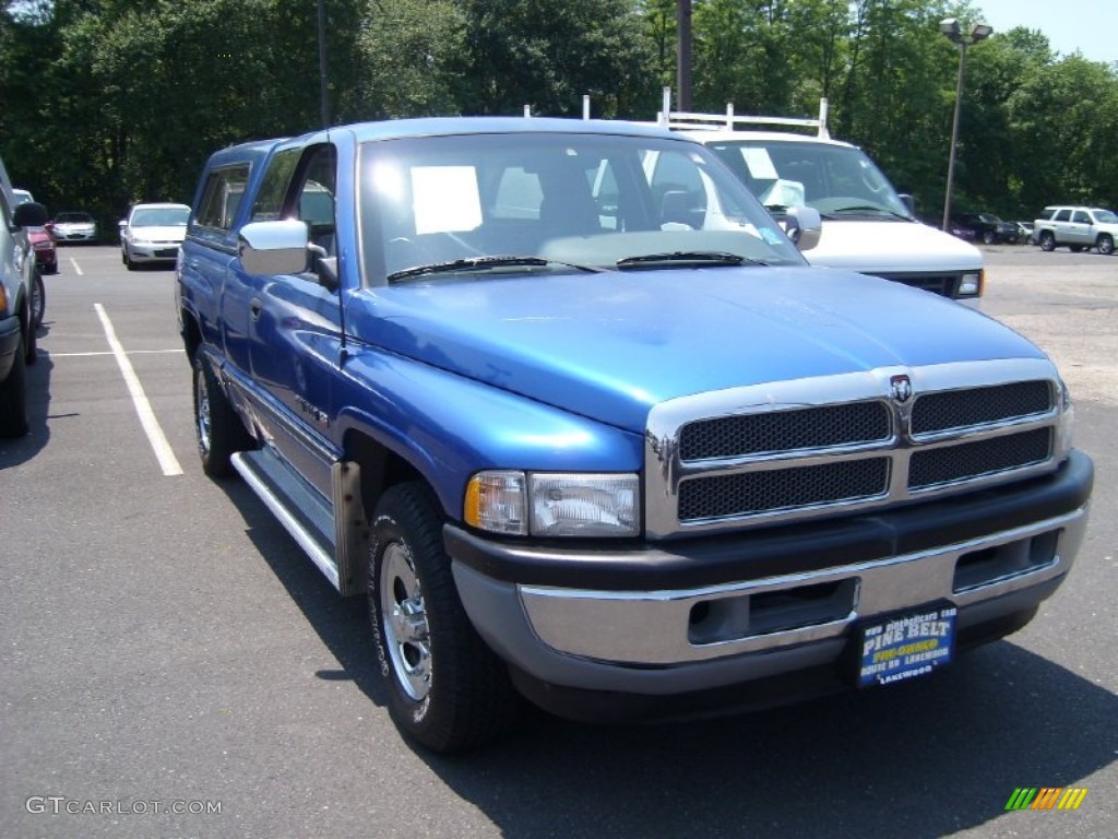 1996 Ram 1500 SLT Extended Cab - Brilliant Blue Pearl / Gray photo #3