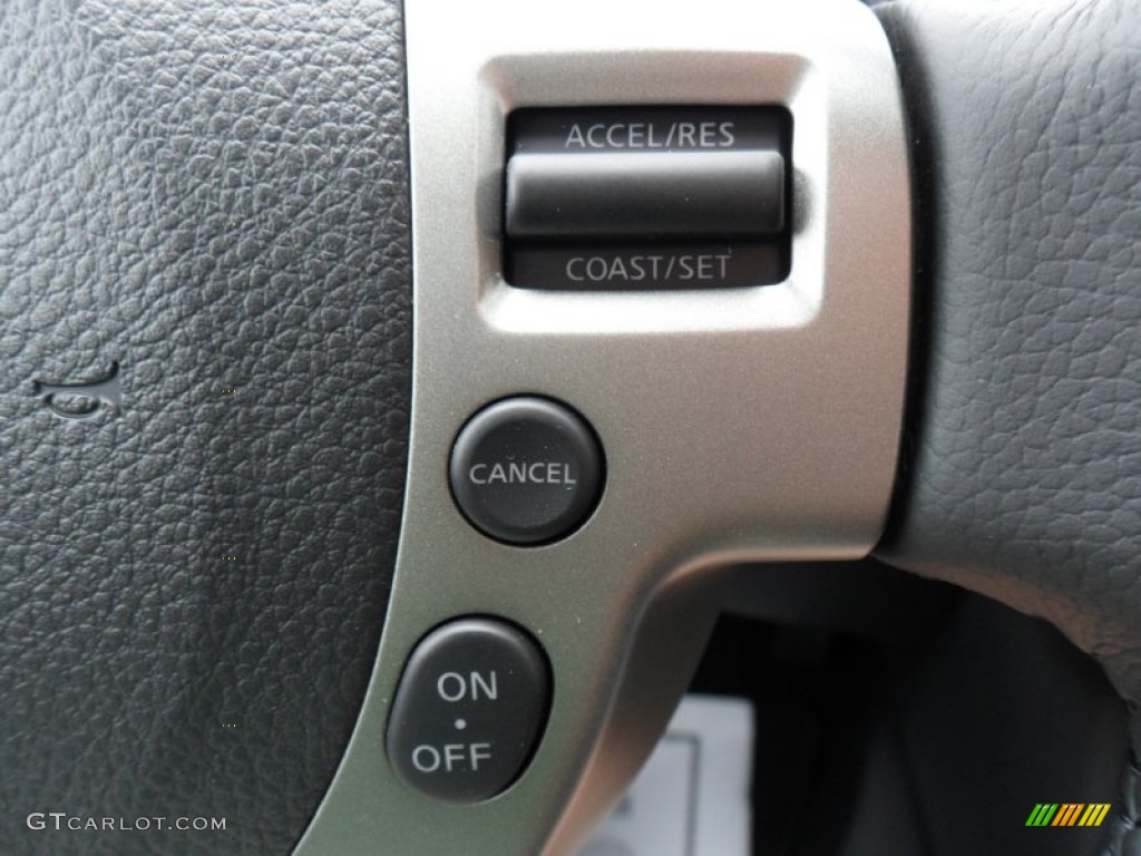 2011 Rogue SL AWD - Platinum Graphite / Black photo #18