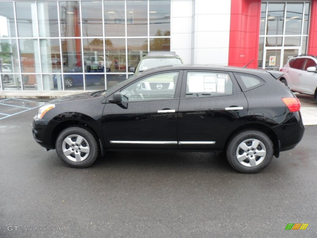 2011 Rogue S AWD - Wicked Black / Black photo #2