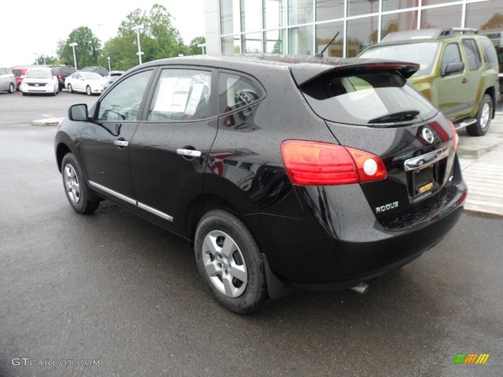 2011 Rogue S AWD - Wicked Black / Black photo #7