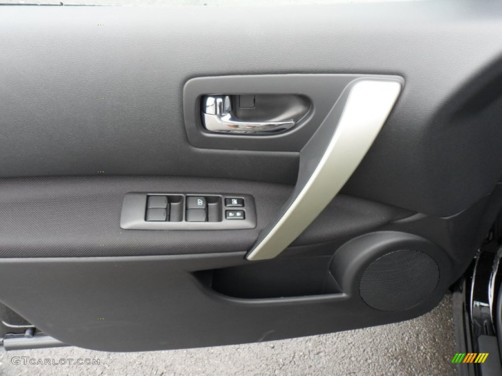 2011 Rogue S AWD - Wicked Black / Black photo #14