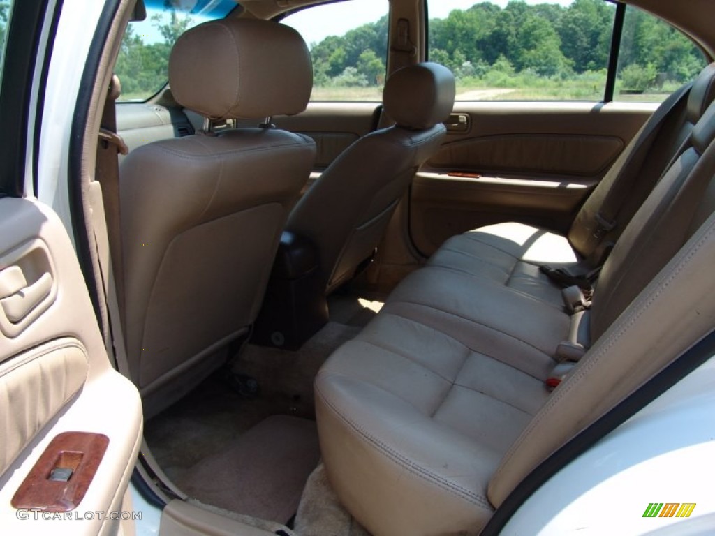 1998 Maxima GXE - Arctic White Pearl Metallic / Beige photo #9