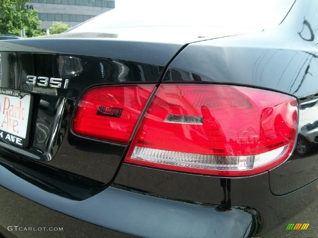 2010 3 Series 335i xDrive Coupe - Jet Black / Coral Red/Black Dakota Leather photo #22