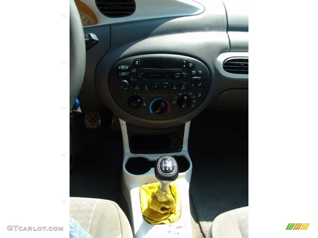 1998 Escort ZX2 Coupe - Atlantic Blue Metallic / Gray photo #17
