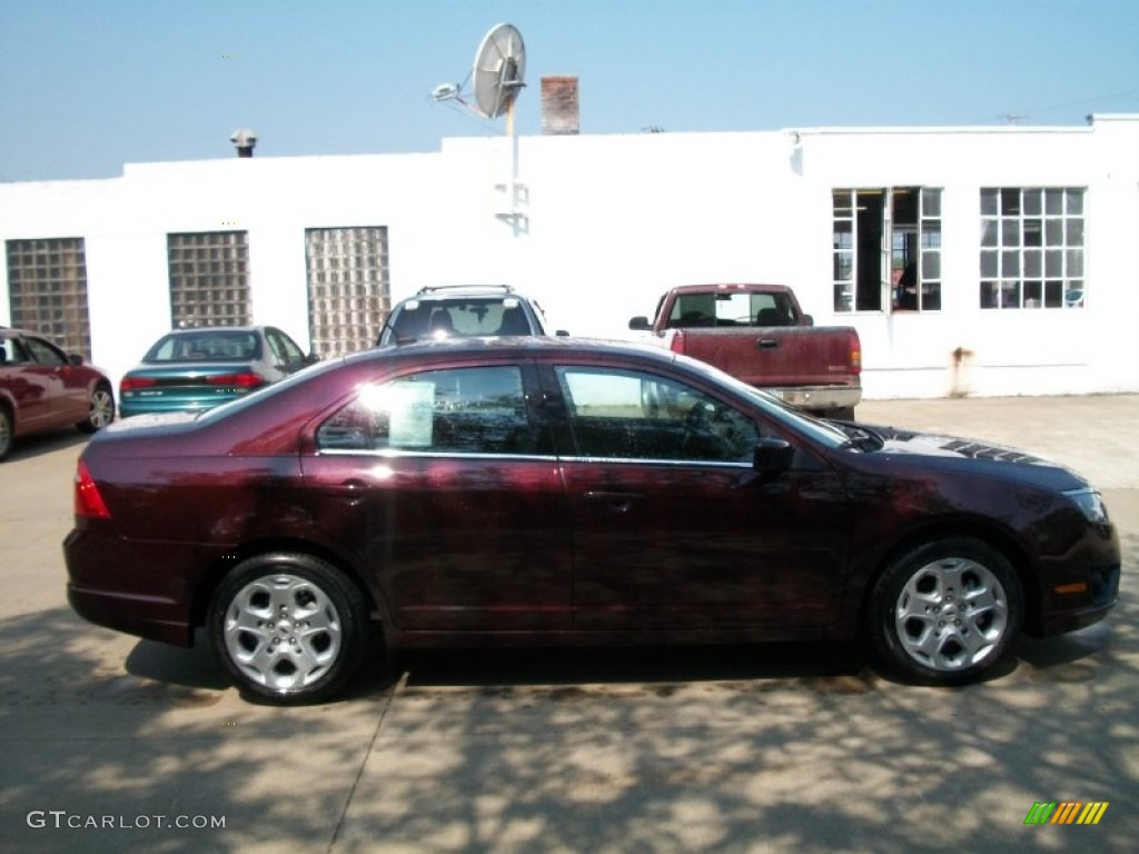 2011 Fusion SE - Bordeaux Reserve Metallic / Charcoal Black photo #5