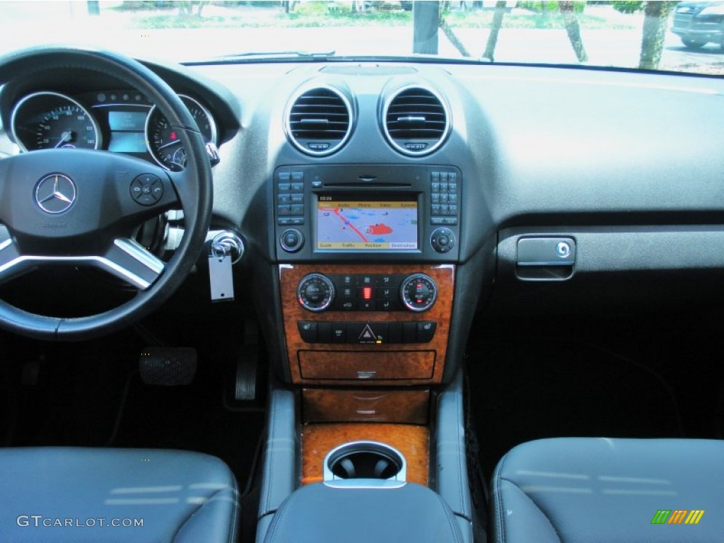 2009 Mercedes-Benz ML 350 Black Dashboard Photo #50295690