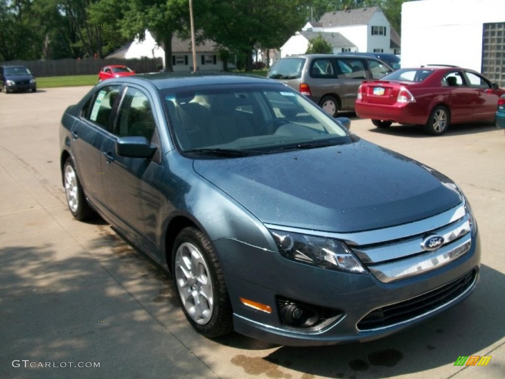 2011 Fusion SE - Steel Blue Metallic / Camel photo #3