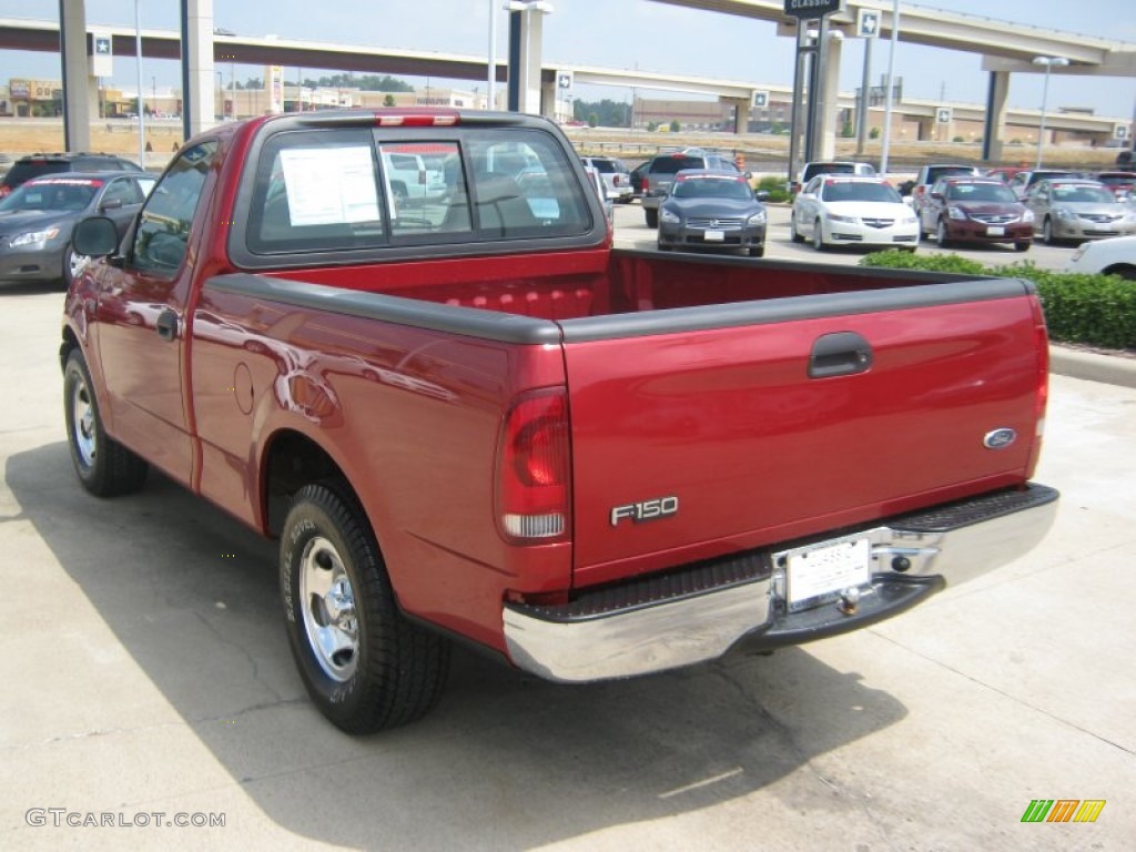 2003 F150 XL Regular Cab - Toreador Red Metallic / Medium Parchment Beige photo #2