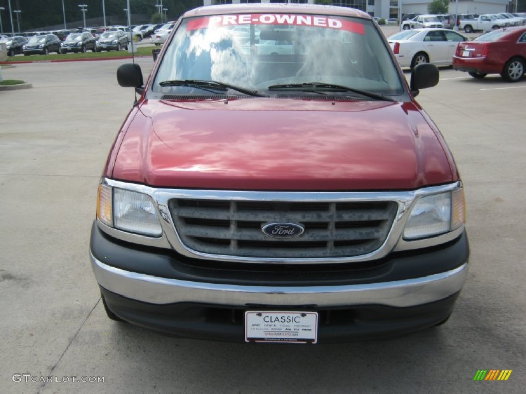 2003 F150 XL Regular Cab - Toreador Red Metallic / Medium Parchment Beige photo #7