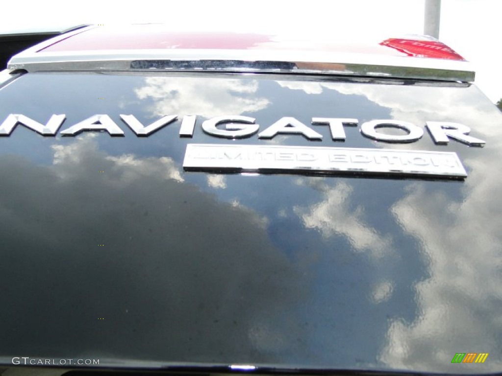 2008 Lincoln Navigator L Limited Edition Marks and Logos Photos