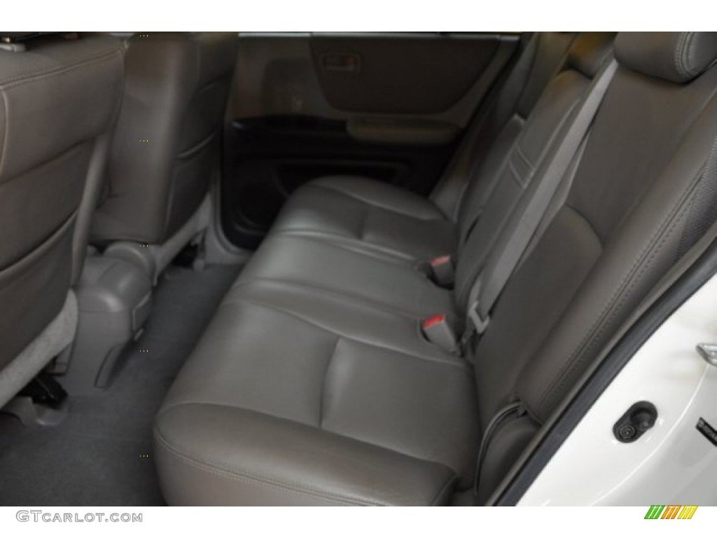 2004 Highlander V6 4WD - Super White / Ash photo #11