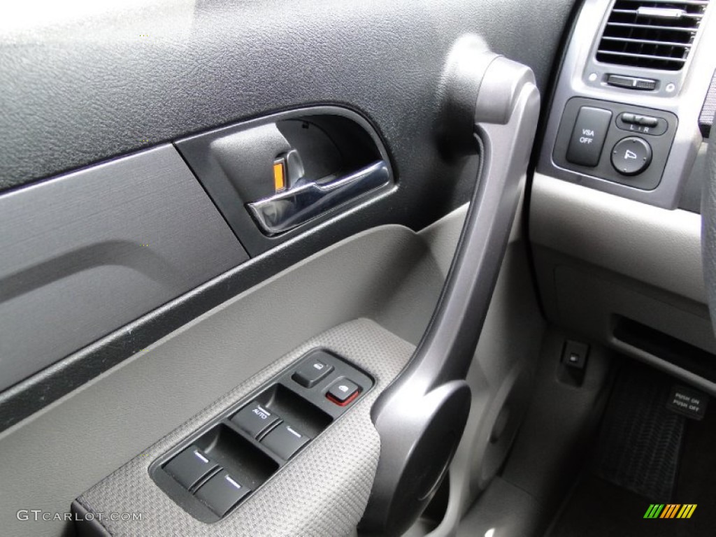 2009 Honda CR-V EX Controls Photo #50300271