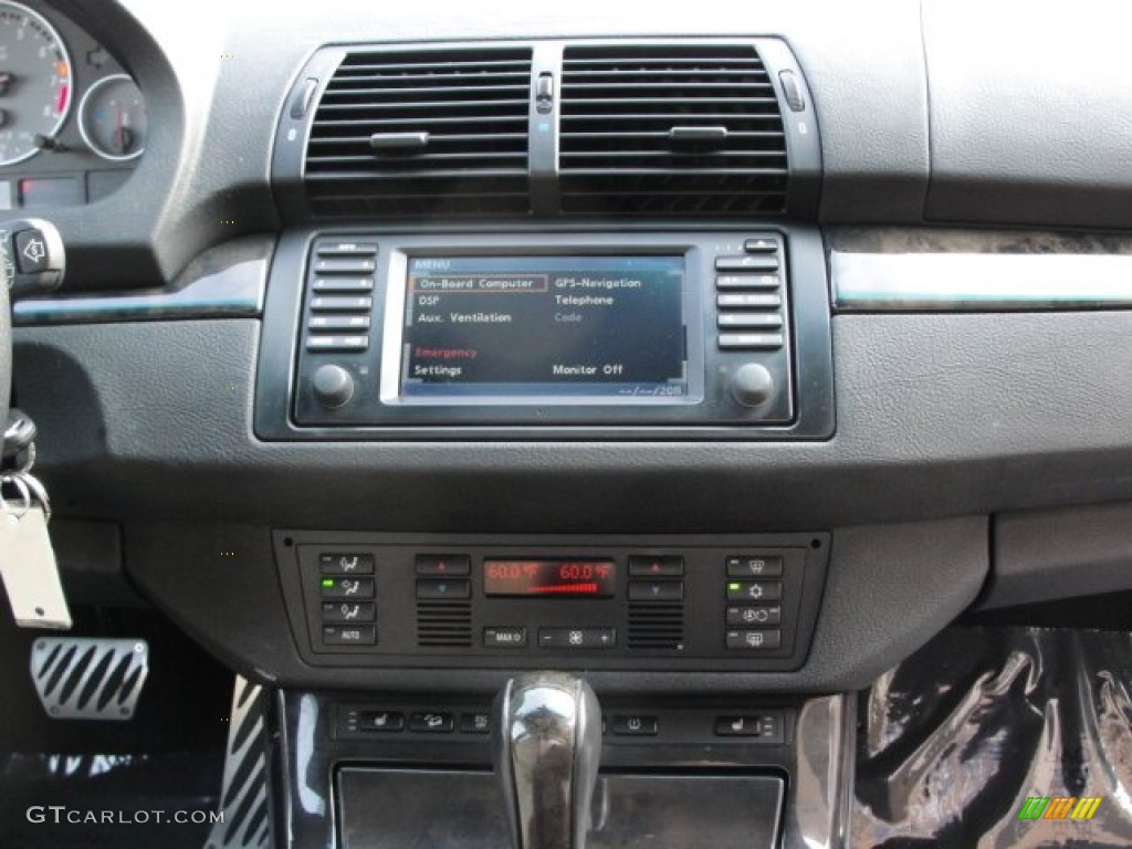2006 BMW X5 4.8is Controls Photo #50300871