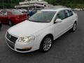 Candy White - Passat Komfort Sedan Photo No. 3