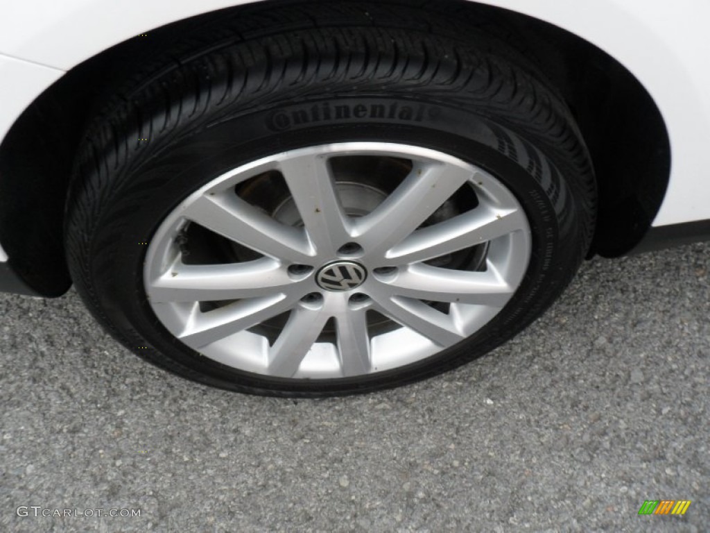 2010 Volkswagen Passat Komfort Sedan Wheel Photo #50301576