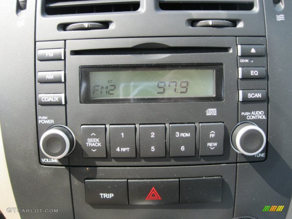 2007 Kia Spectra EX Sedan Controls Photo #50306490