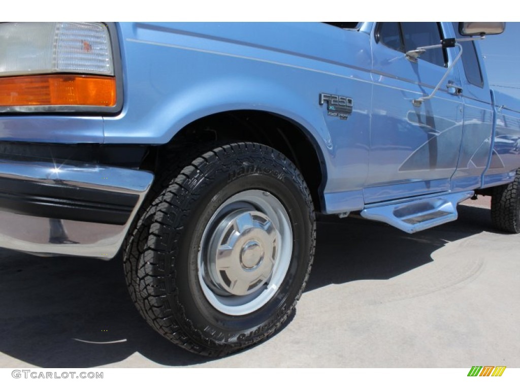 1996 Ford F250 XL Extended Cab Wheel Photos