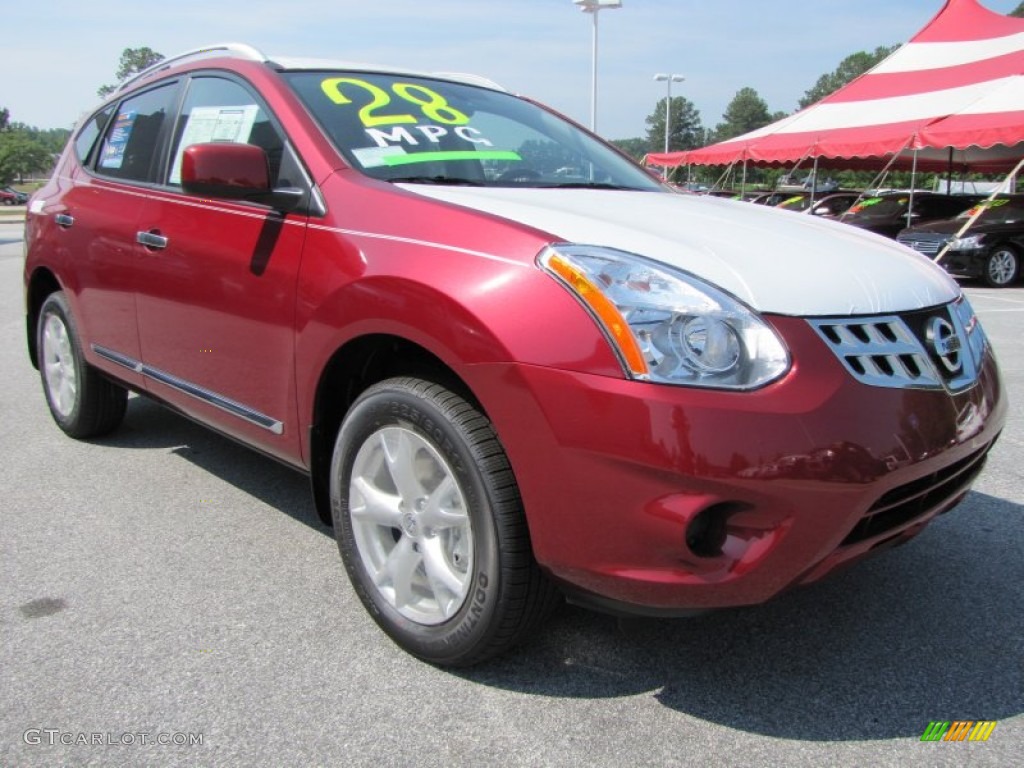 2011 Rogue SV - Cayenne Red / Black photo #7