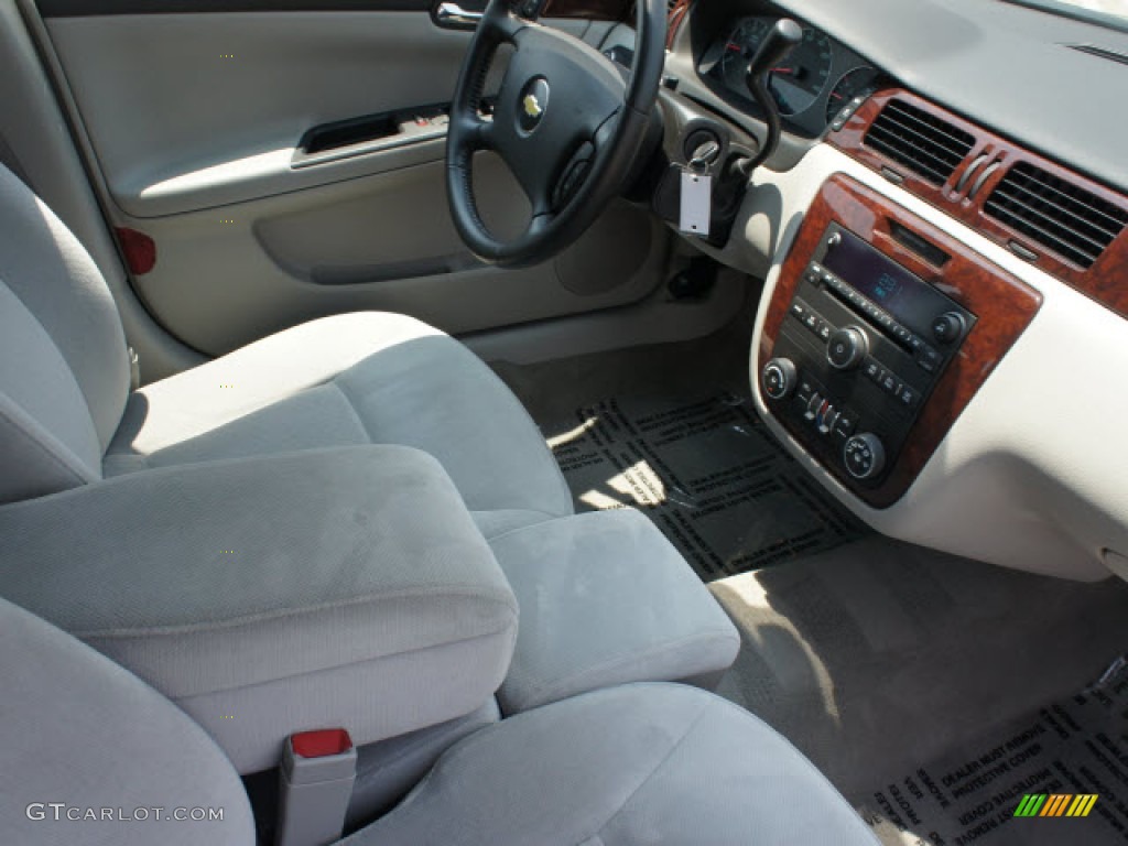 2010 Impala LT - Cyber Gray Metallic / Gray photo #19