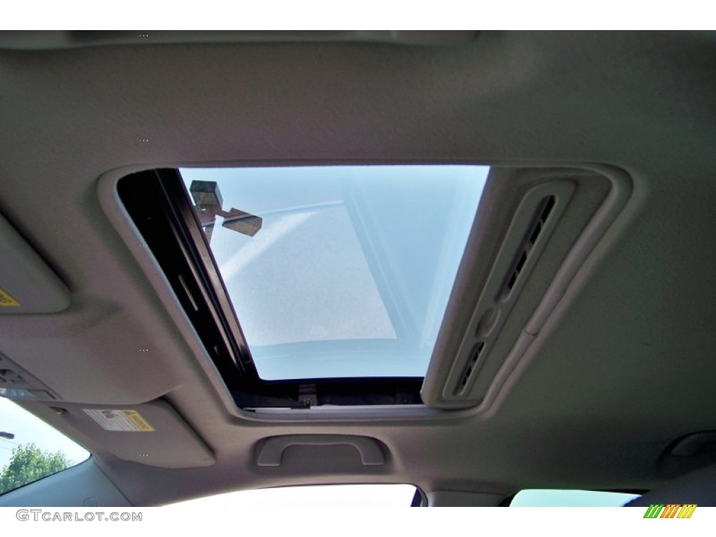 2007 Mazda MAZDA5 Grand Touring Sunroof Photos
