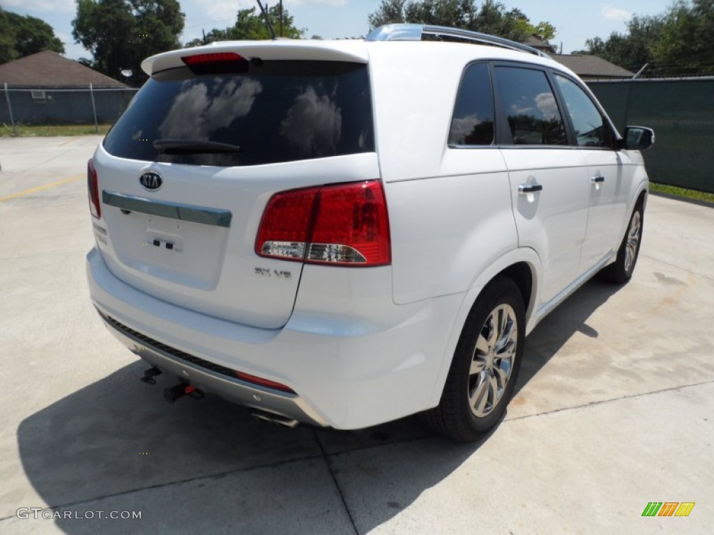 2011 Sorento SX V6 - Snow White Pearl / Black photo #3