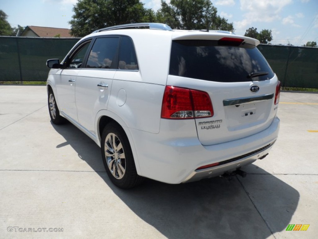 2011 Sorento SX V6 - Snow White Pearl / Black photo #5