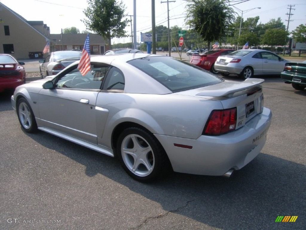 2001 Mustang GT Coupe - Silver Metallic / Dark Charcoal photo #3