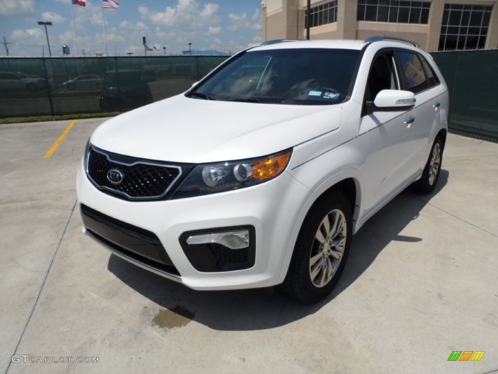 2011 Sorento SX V6 - Snow White Pearl / Black photo #7