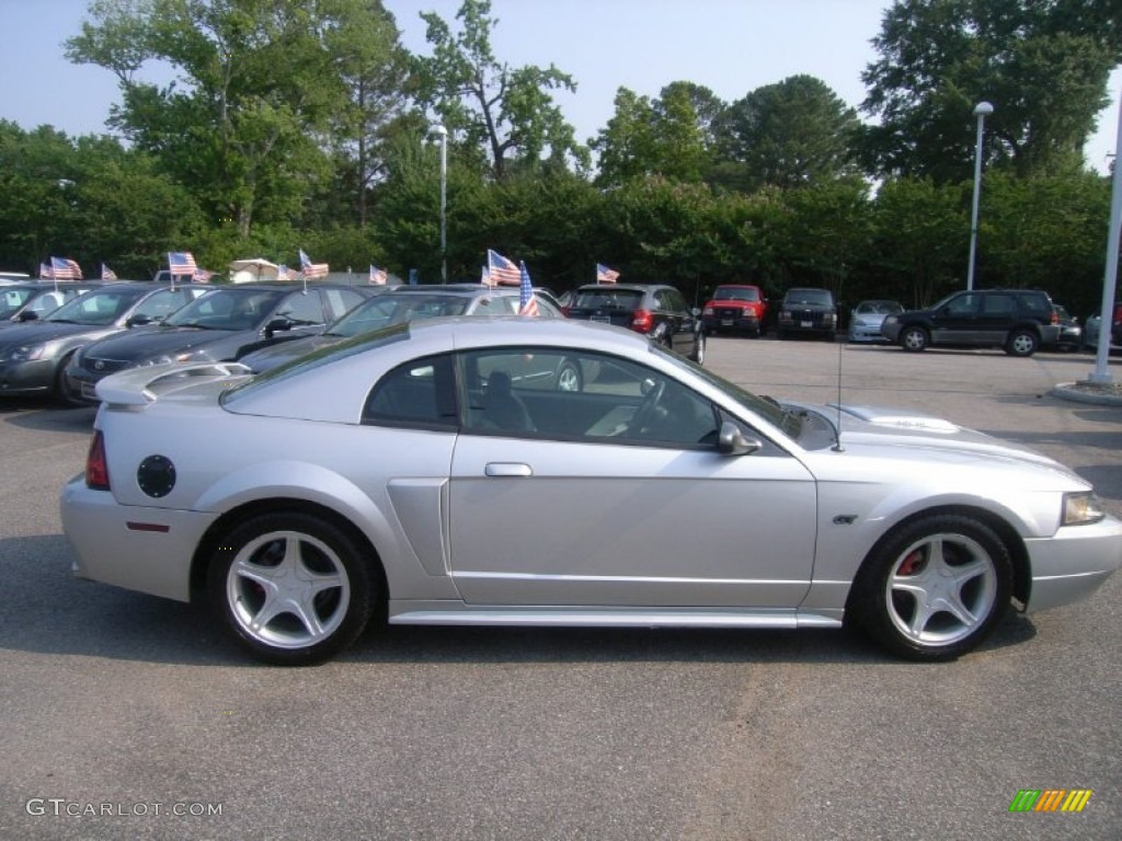 2001 Mustang GT Coupe - Silver Metallic / Dark Charcoal photo #6