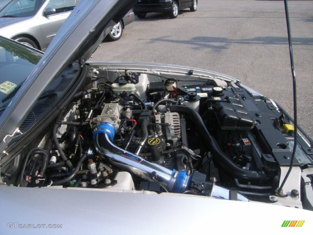2001 Ford Mustang GT Coupe engine Photo #50314647