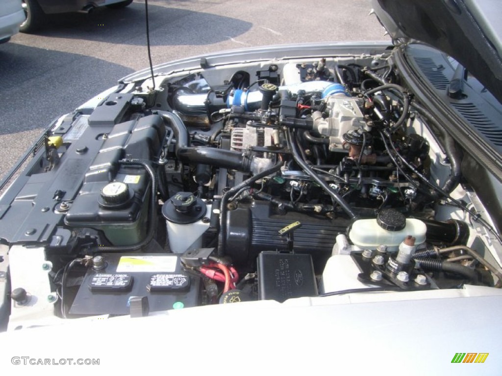 2001 Ford Mustang GT Coupe 4.6 Liter SOHC 16-Valve V8 Engine Photo #50314680
