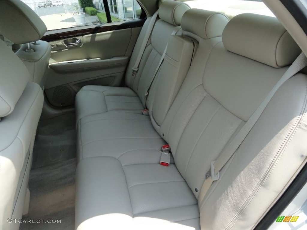 2008 DTS  - Cognac Frost Tricoat / Shale/Cocoa photo #9