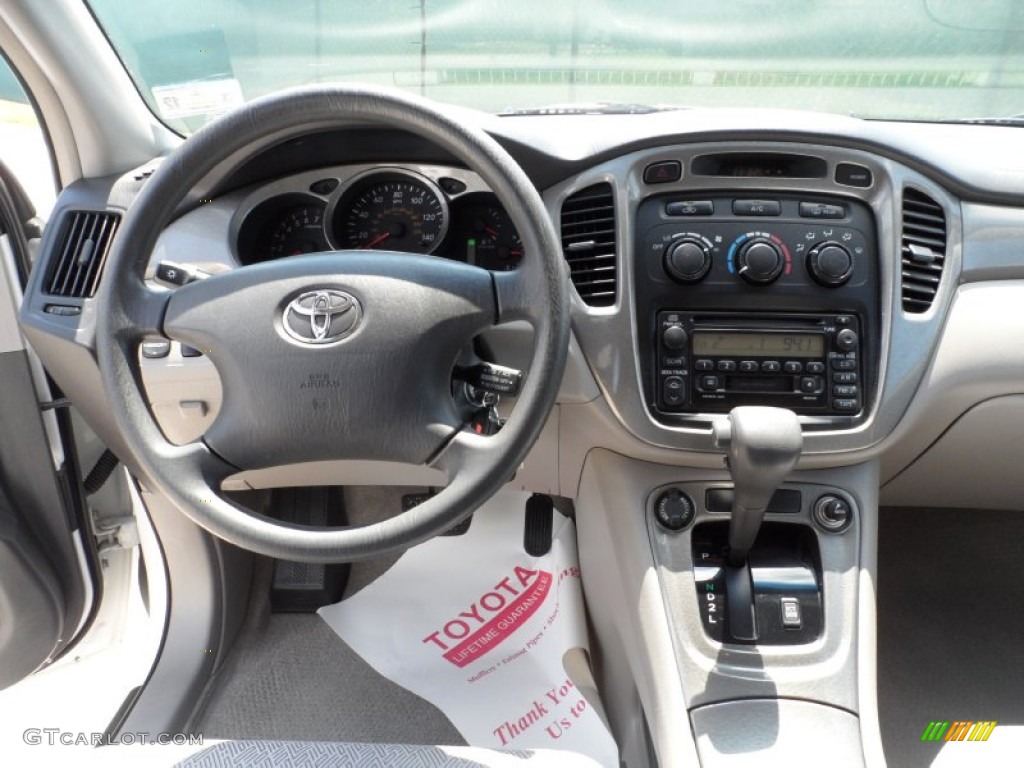 2002 Toyota Highlander I4 Dashboard Photos
