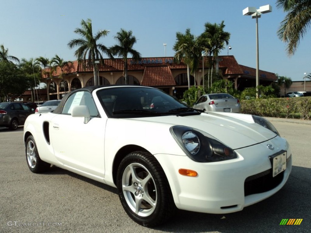 2002 MR2 Spyder Roadster - Super White / Black photo #1