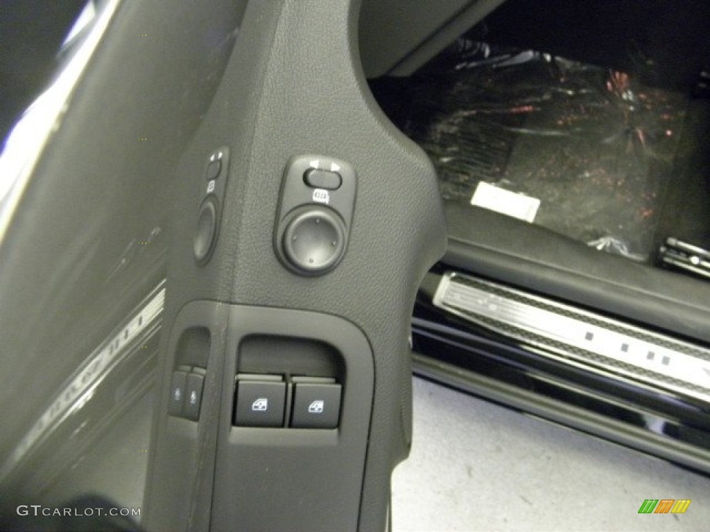 2011 Chevrolet Camaro SS/RS Coupe Controls Photo #50320428