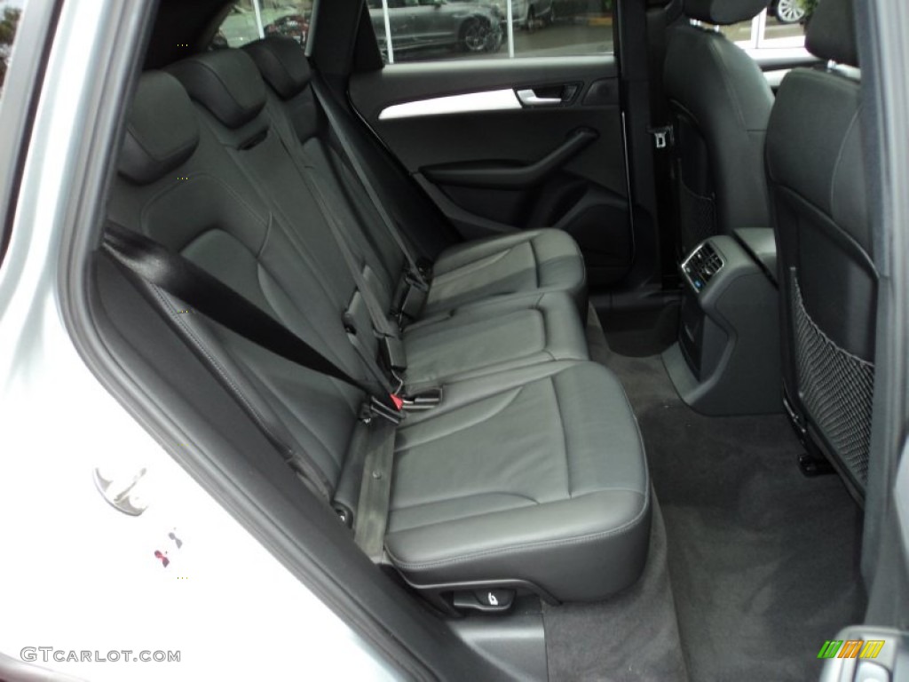 Black Interior 2010 Audi Q5 3.2 quattro Photo #50321541